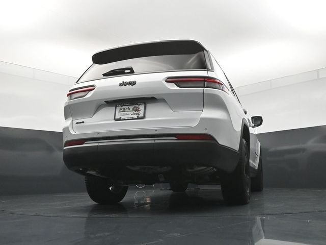 New 2026 Bright White Clear-Coat Exterior Paint Jeep Limited image 23