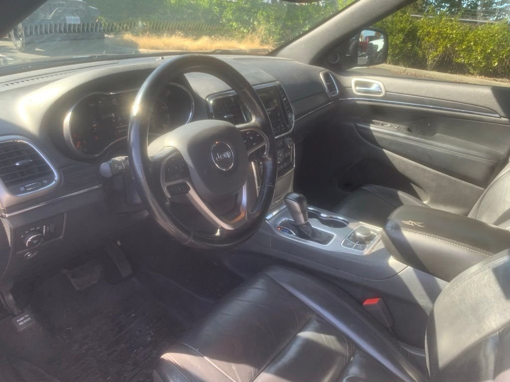 Used 2020 Diamond Black Crystal Pearlcoat Jeep Limited image 7