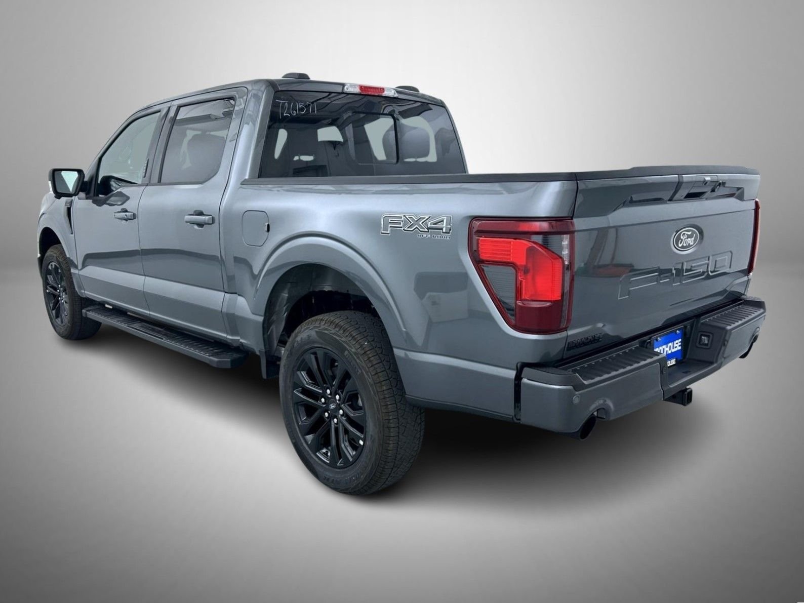 New 2026 Carbonized Gray Metallic Ford XLT image 7