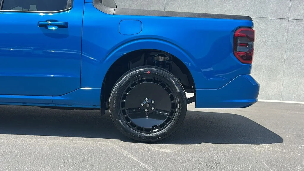 New 2025 Blue Ford Lobo Standard image 9