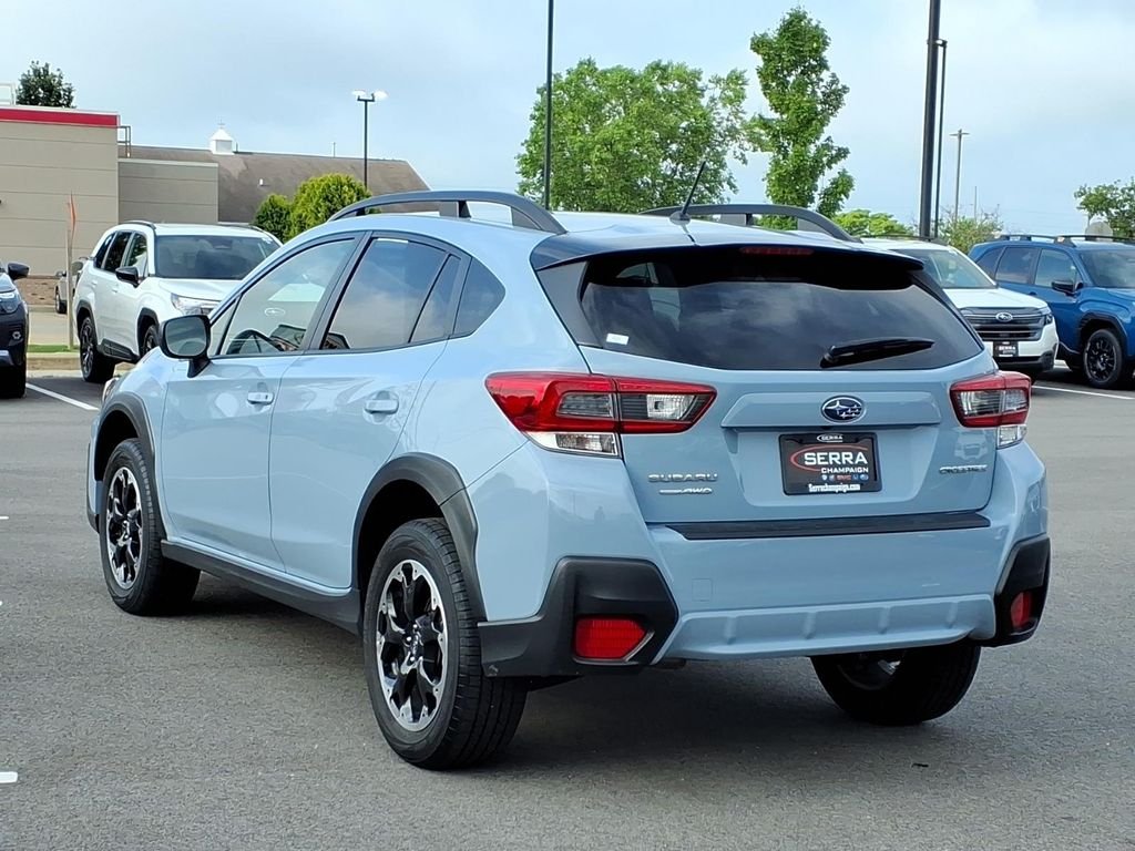 Used 2023 Cool-Gray Khaki Subaru Base image 9
