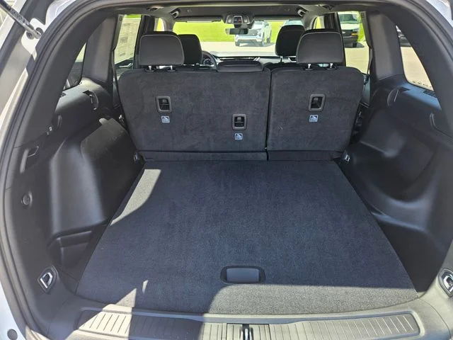 New 2026 Bright White Clear-Coat Exterior Paint Jeep Laredo image 23