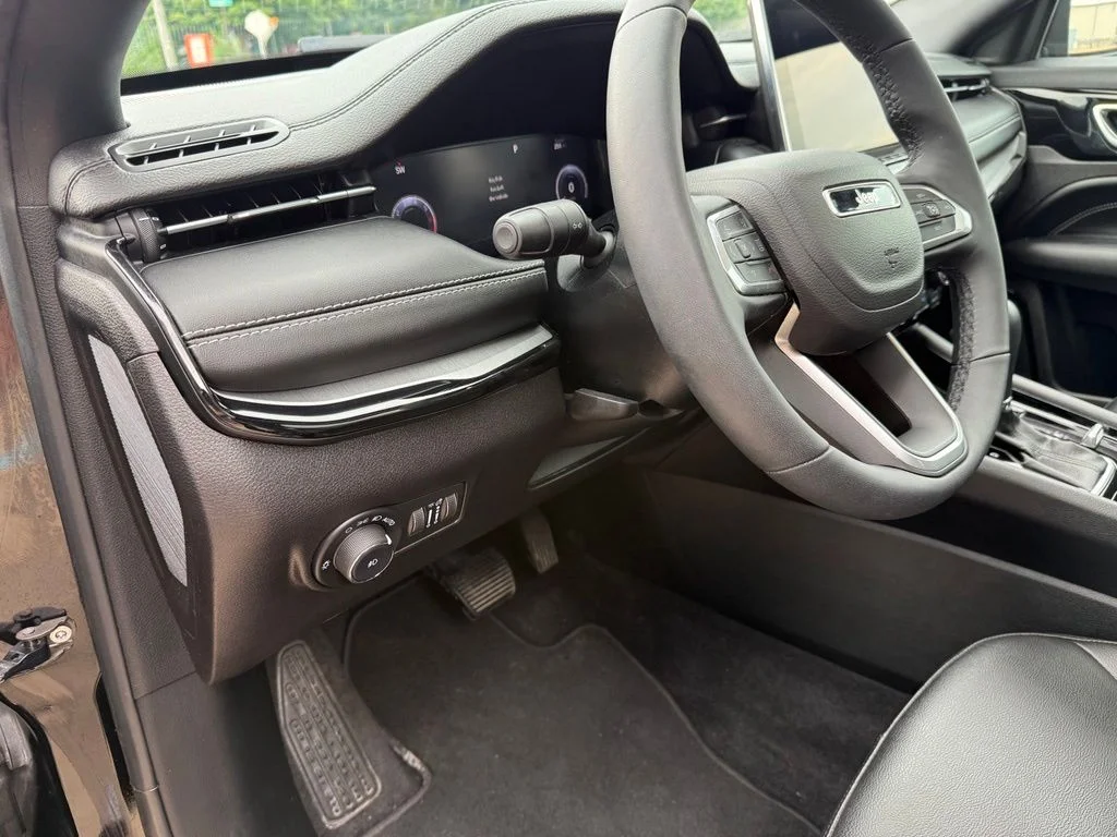 Used 2024 Black Jeep Limited image 17