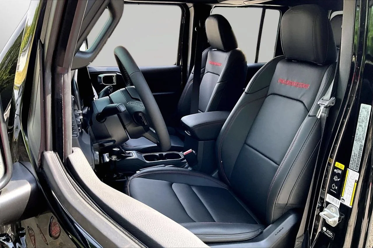 New 2026 Black Clear-Coat Exterior Paint Jeep Rubicon X image 17