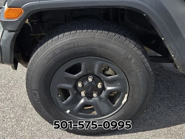 Used 2023 White Jeep Sport image 19