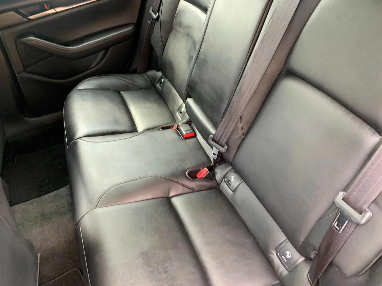 Used 2021 Black Mazda Select image 21