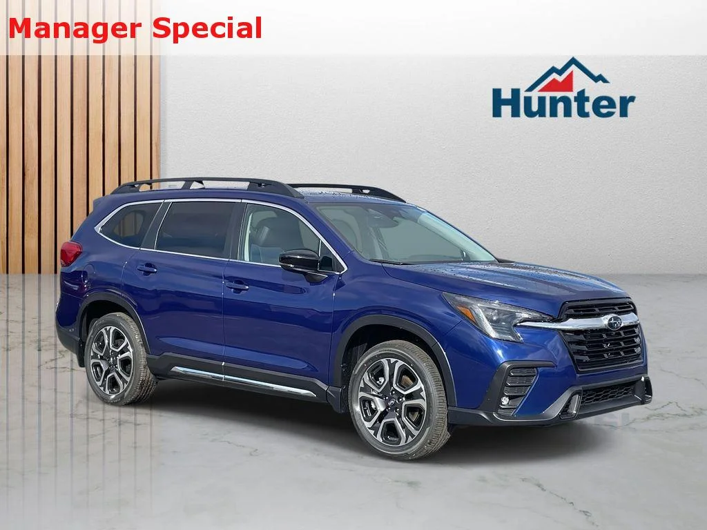 Used 2026 Sapphire Blue Pearl Subaru Limited image 1