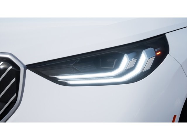New 2026 Alpine White BMW 30 xDrive image 6