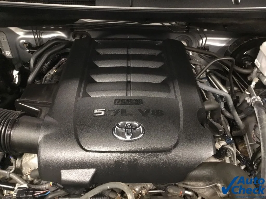 Used 2017 Silver Toyota SR5 image 44