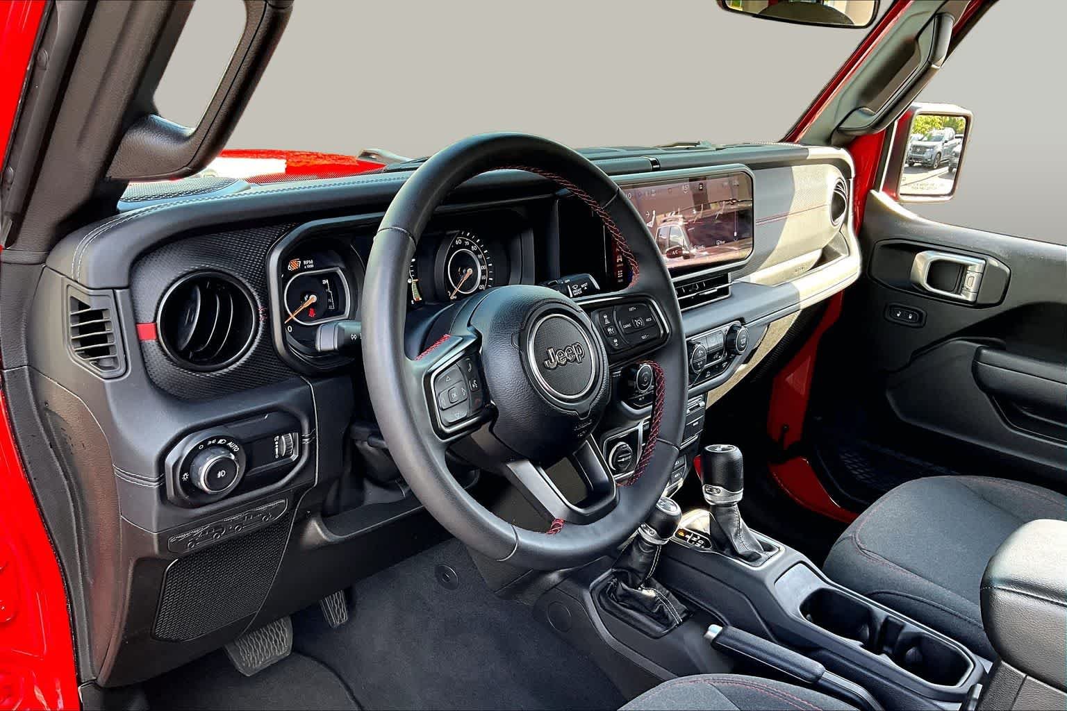 2025 Jeep Wrangler 4-Door Rubicon - Photo 17