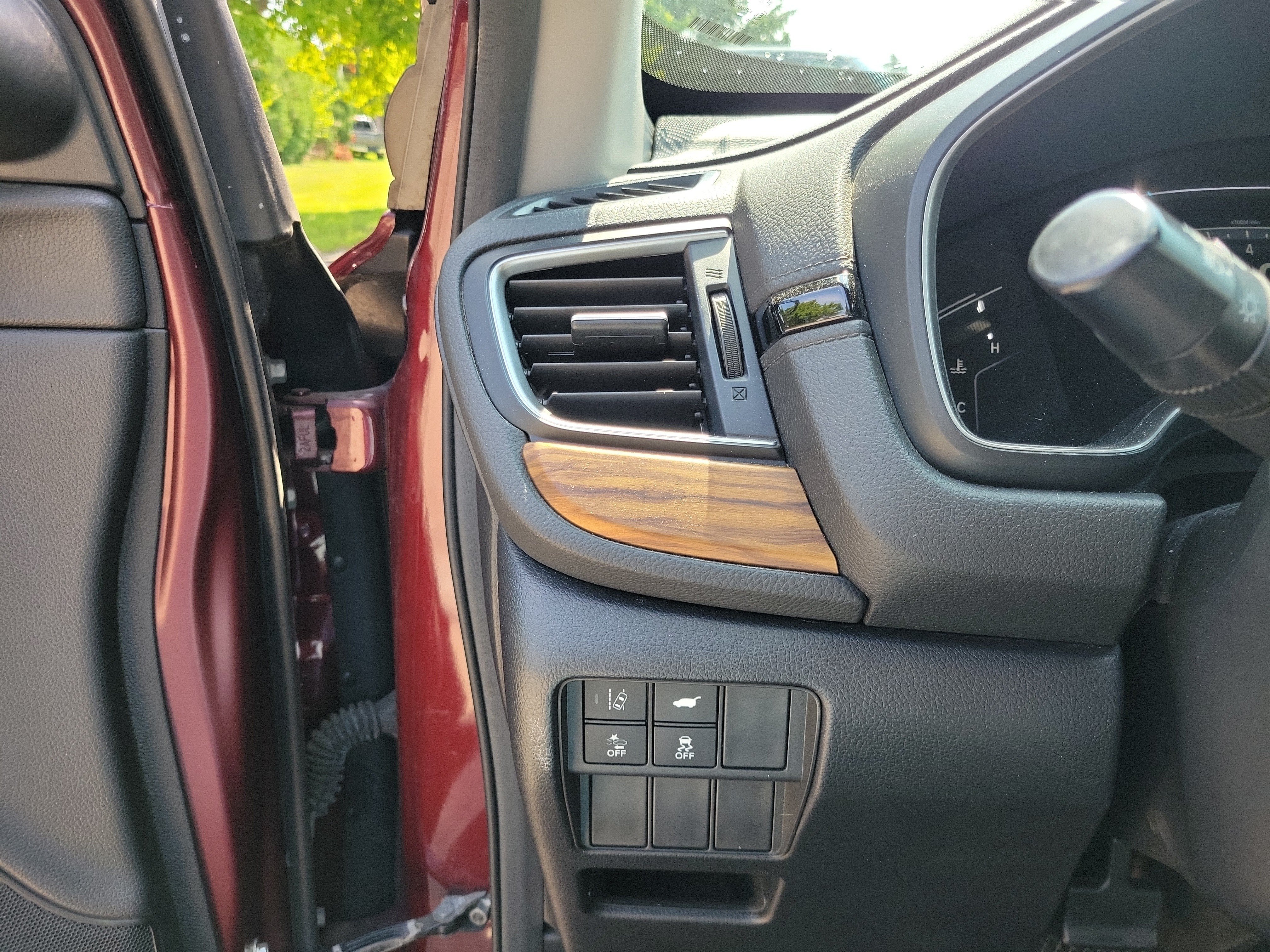 Used 2019 Basque Red Pearl II Honda Touring image 20