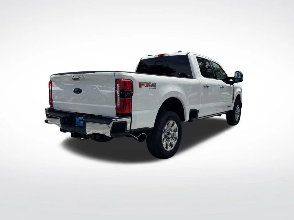 Used 2024 White Metallic Ford Lariat image 5