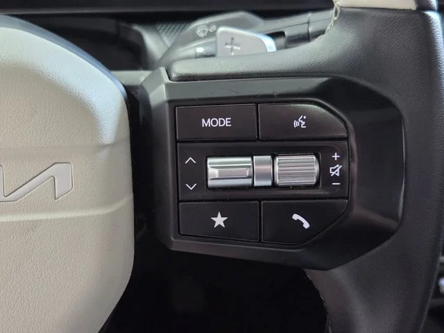 Used 2025 Gray Kia GT-Line image 25
