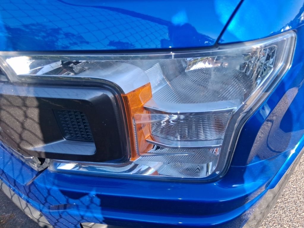 Used 2018 Blue Ford XLT image 16