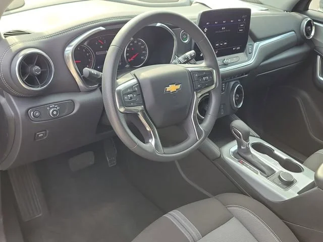 2025 Chevrolet Blazer 2LT - Photo 16