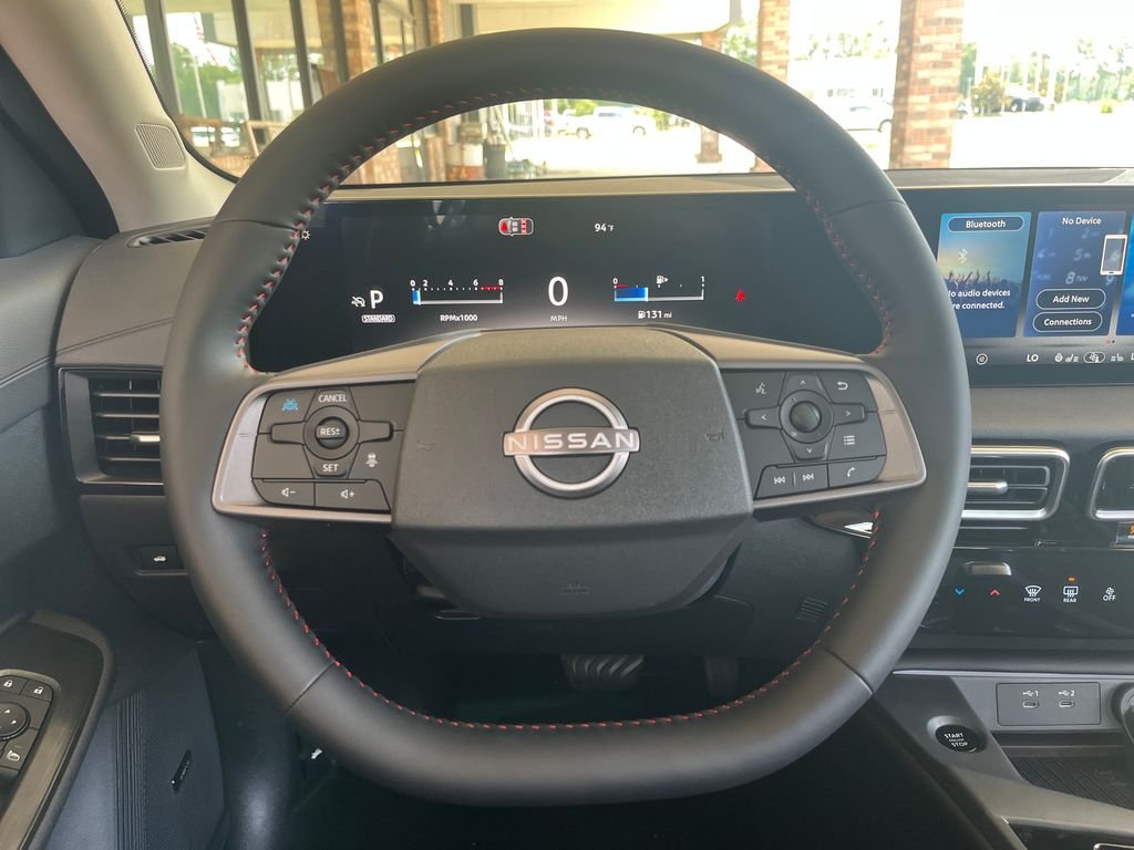 New 2026 Atlantic Gray Metallic / Super Black Two-tone Nissan SR image 14
