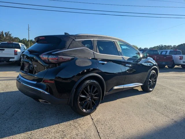 Used 2023 Black Nissan SL image 4