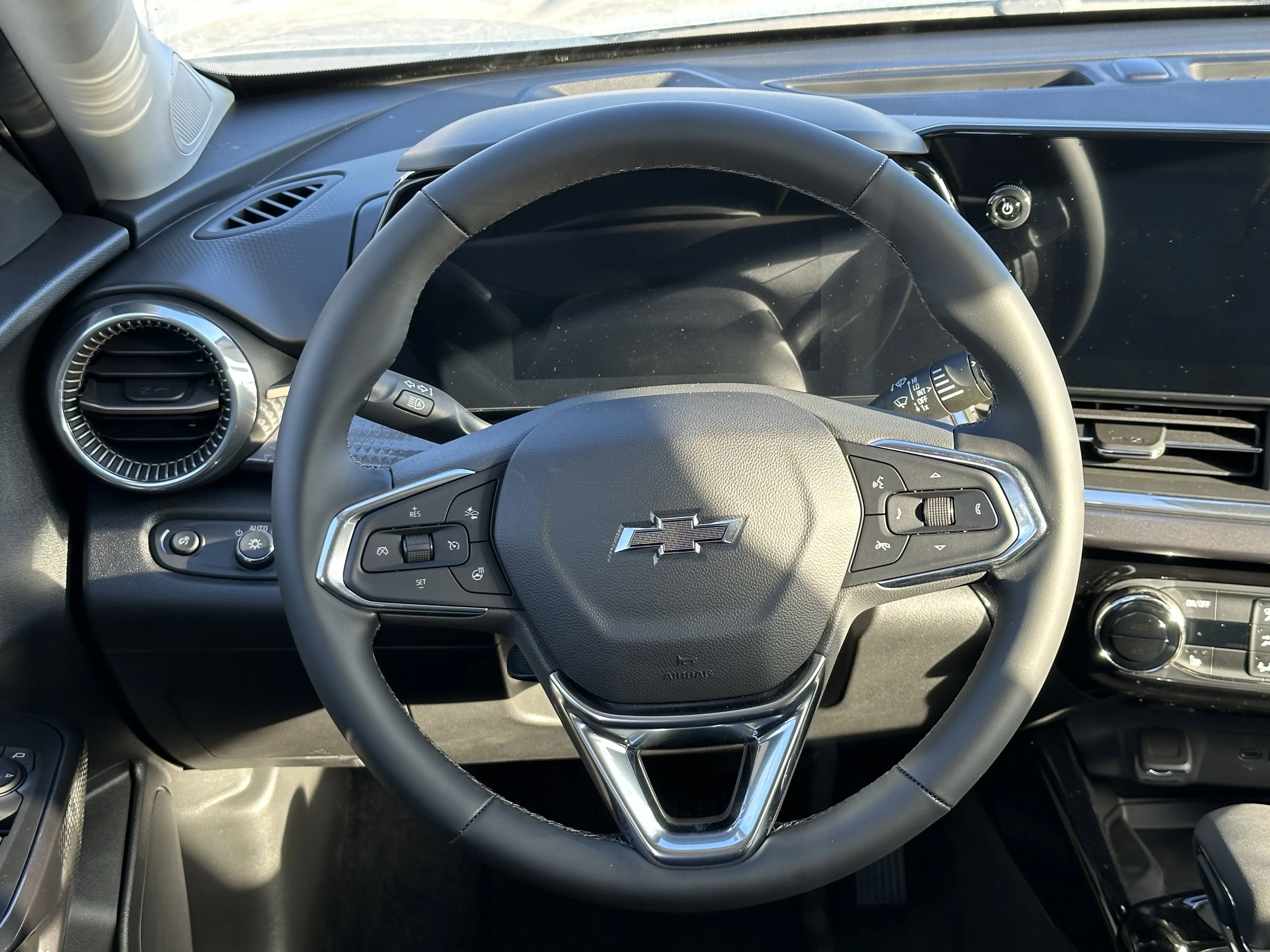 New 2026 Sterling Grey Metallic Chevrolet ACTIV image 11