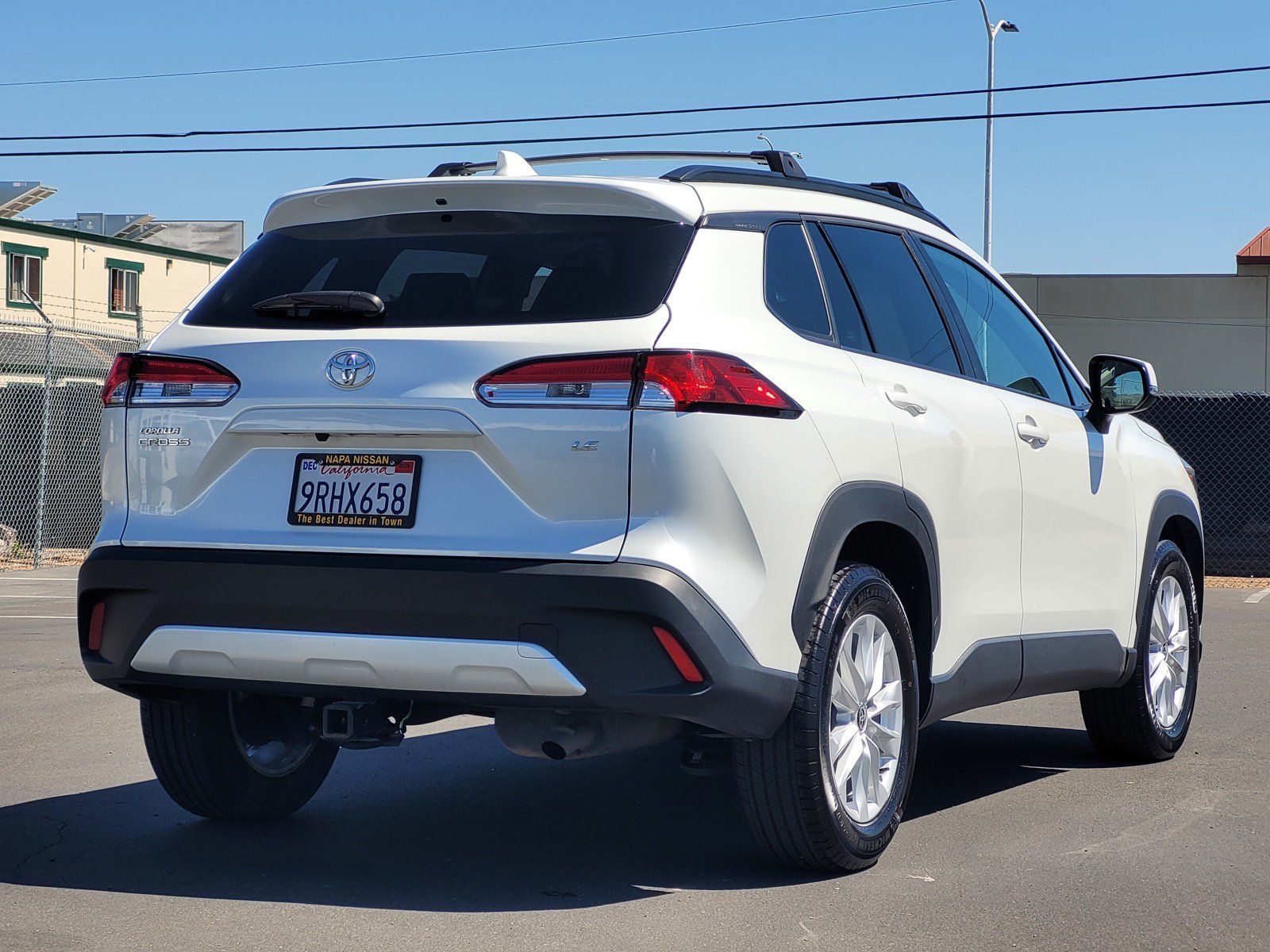 Used 2024 Wind Chill Pearl Toyota LE image 4