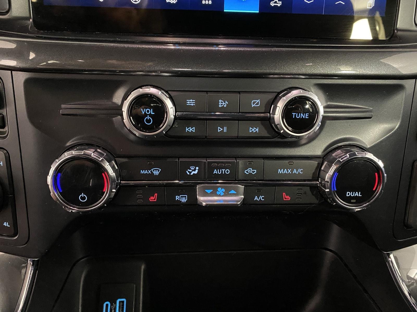 Used 2021 Black Metallic Ford XLT image 22