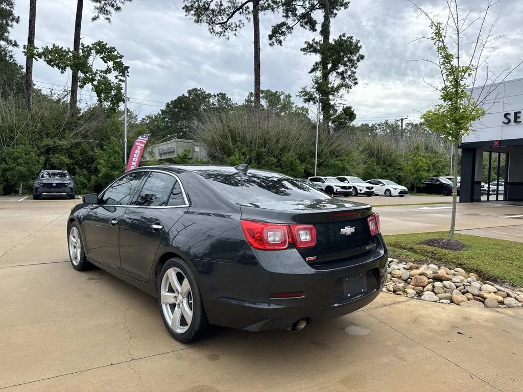 Used 2015 Gray Chevrolet LTZ image 5