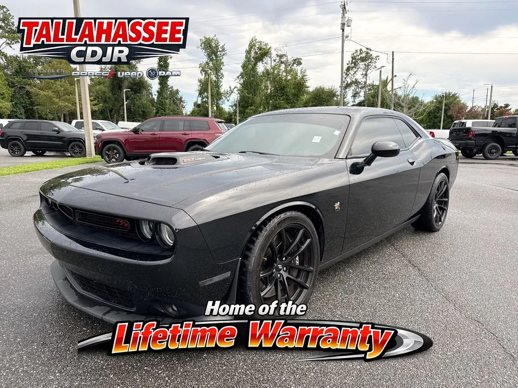 Used 2022 Pitch Black Clearcoat Dodge R/T Scat Pack image 9