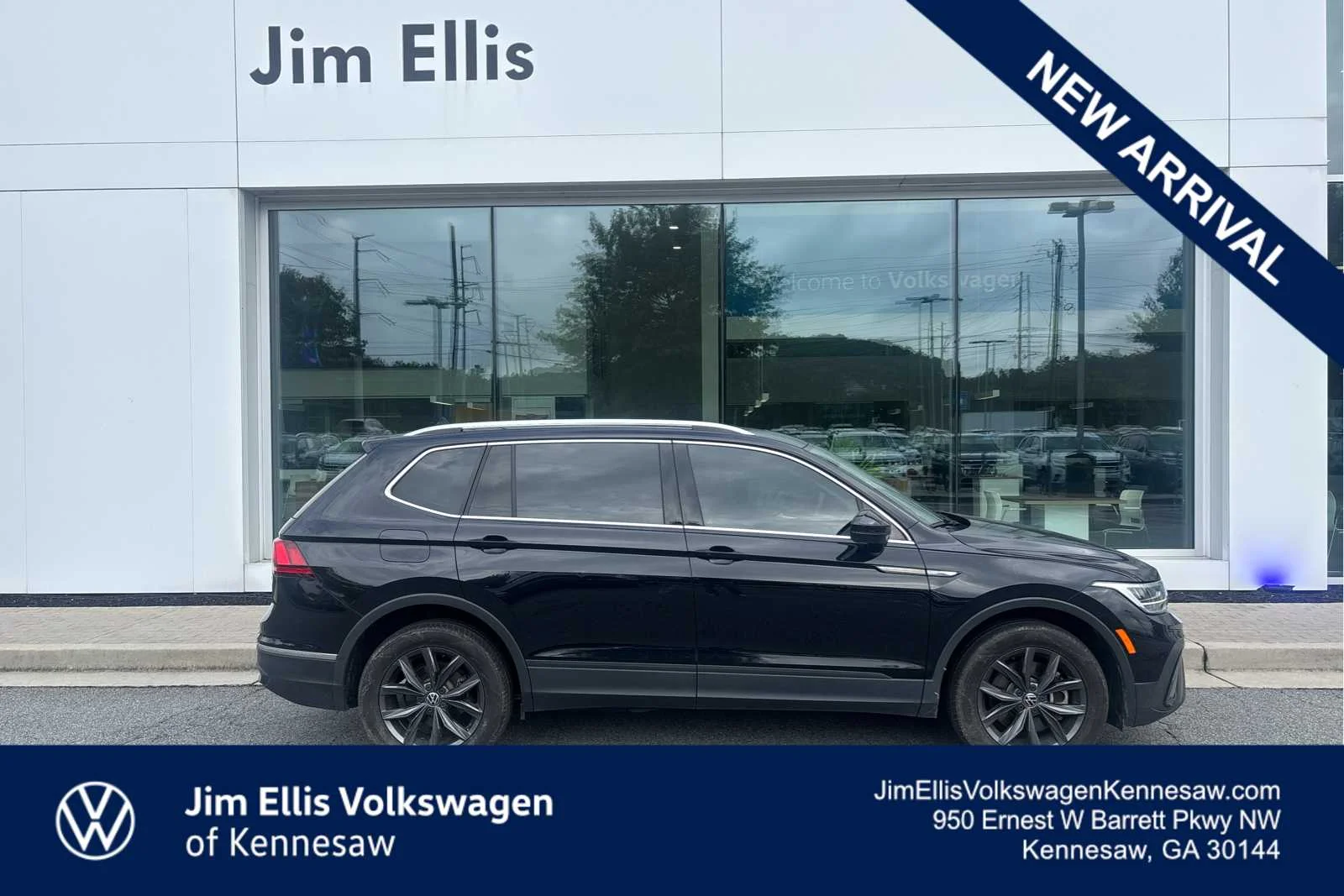 2022 Volkswagen Tiguan 2.0T SE 4Motion's photo