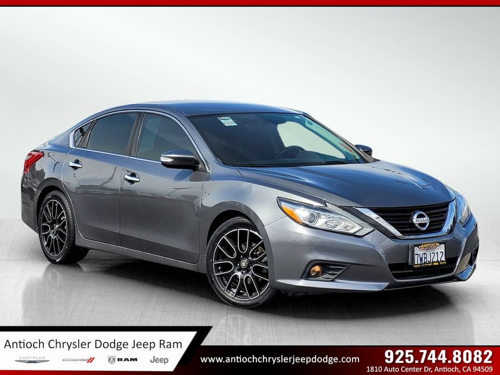 2017 Nissan Altima 2.5 SL's photo