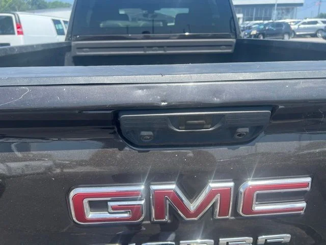 Used 2021  GMC Base image 7