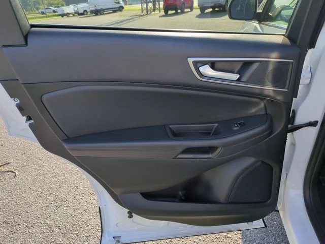 Used 2024 White Ford SEL image 26