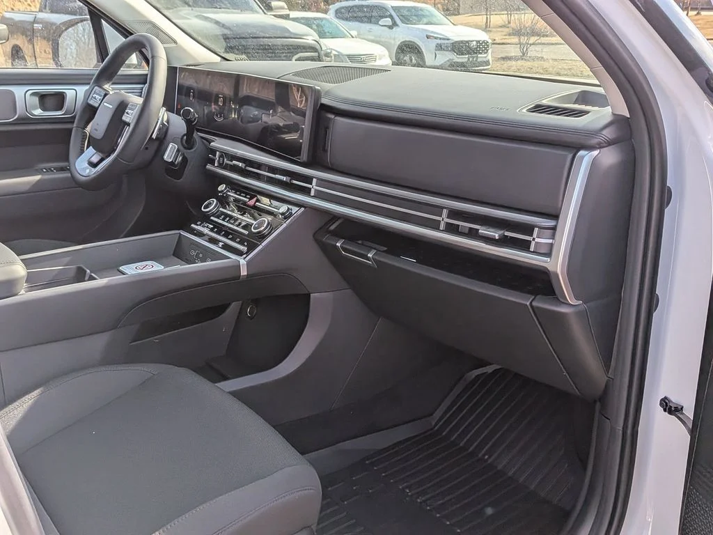 Used 2026 White Hyundai SE image 24