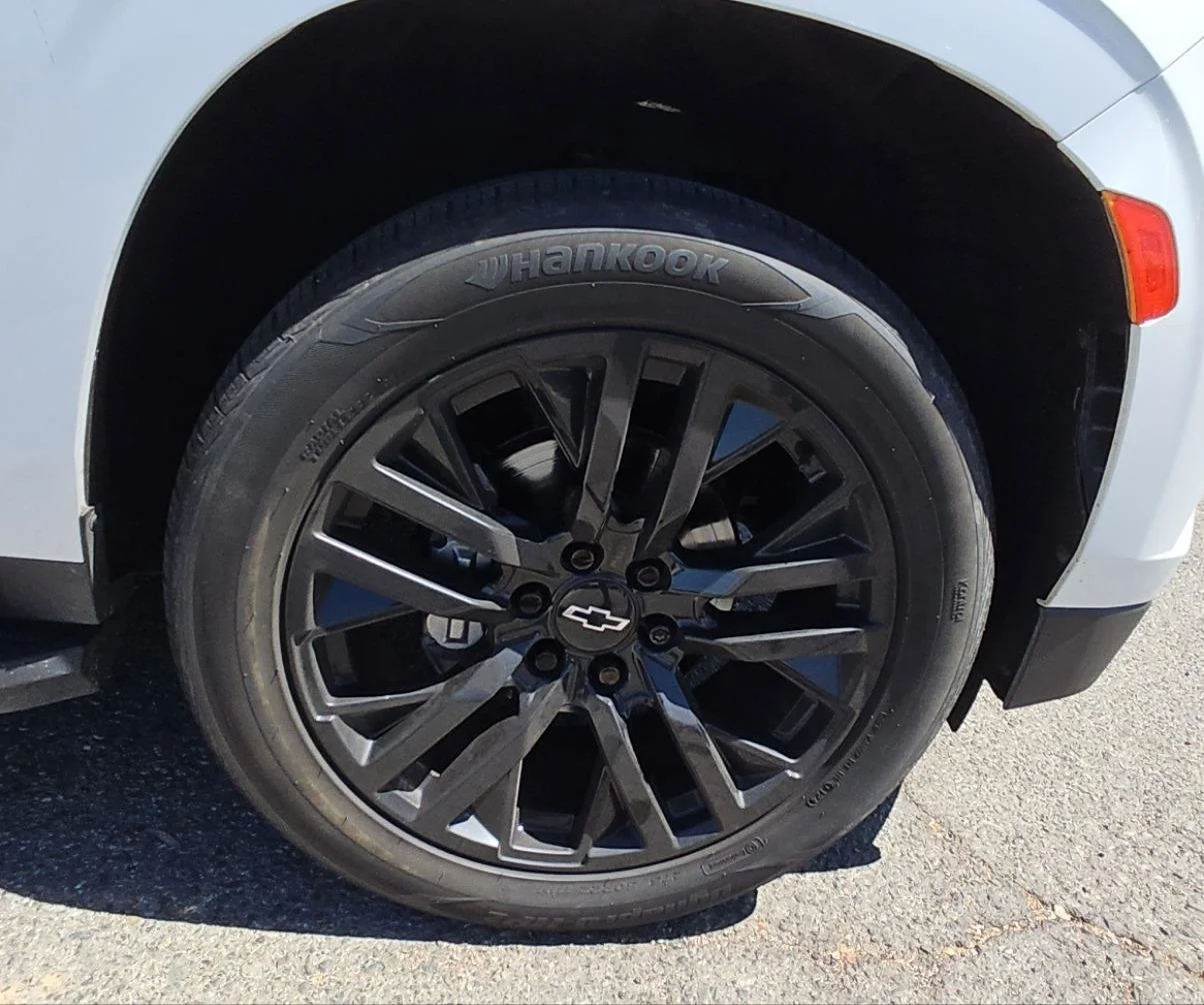 Used 2023 SUMMIT WHITE Chevrolet LS image 24