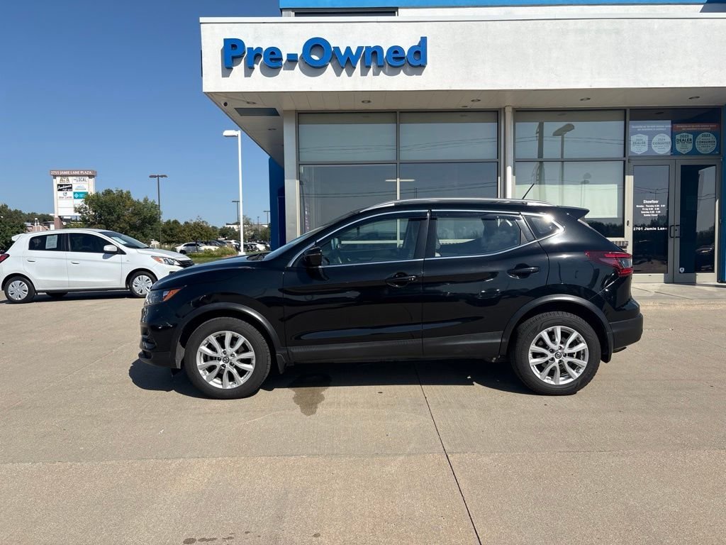 Used 2020 Magnetic Black Pearl Nissan SV image 8