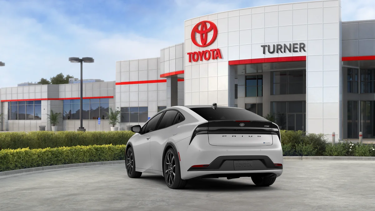 2026 Toyota Prius Plug-in Hybrid XSE - Photo 52