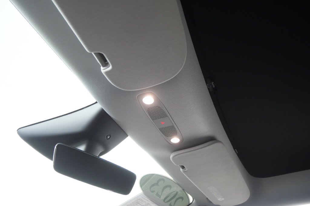 Used 2023  Tesla Performance image 21