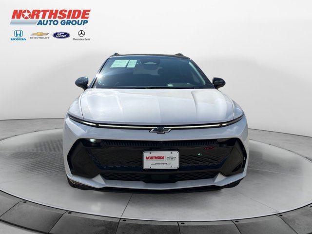 Certified Used 2025 Iridescent Pearl Tricoat Chevrolet RS image 2