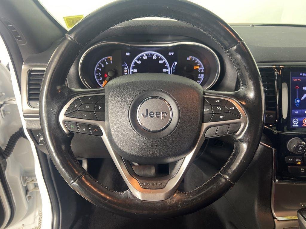 Used 2020 Bright White Clearcoat Jeep Limited image 18