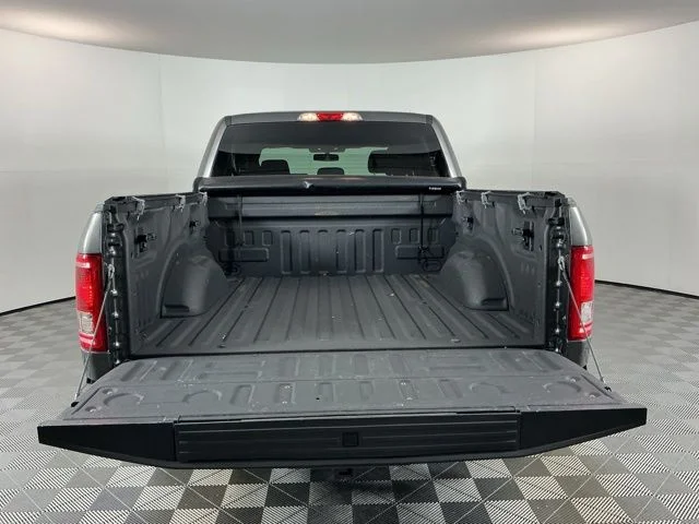 Used 2016 Gray Ford  image 7