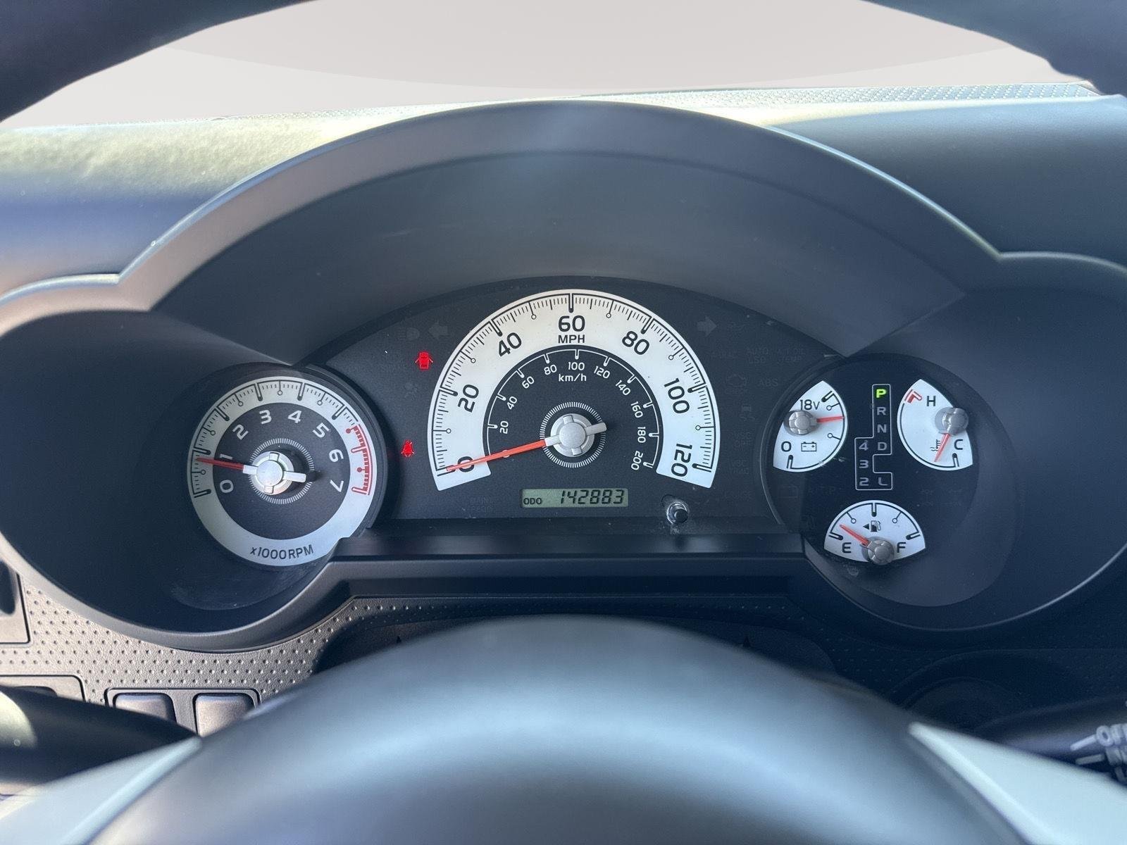 Used 2007 Toyota FJ Cruiser Base with VIN JTEBU11FX70010370 for sale in Kansas City