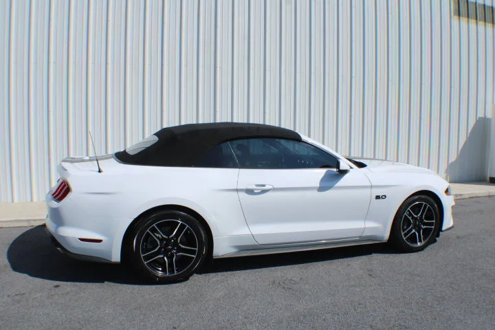 Used 2022 White Ford GT Premium Convertible image 3