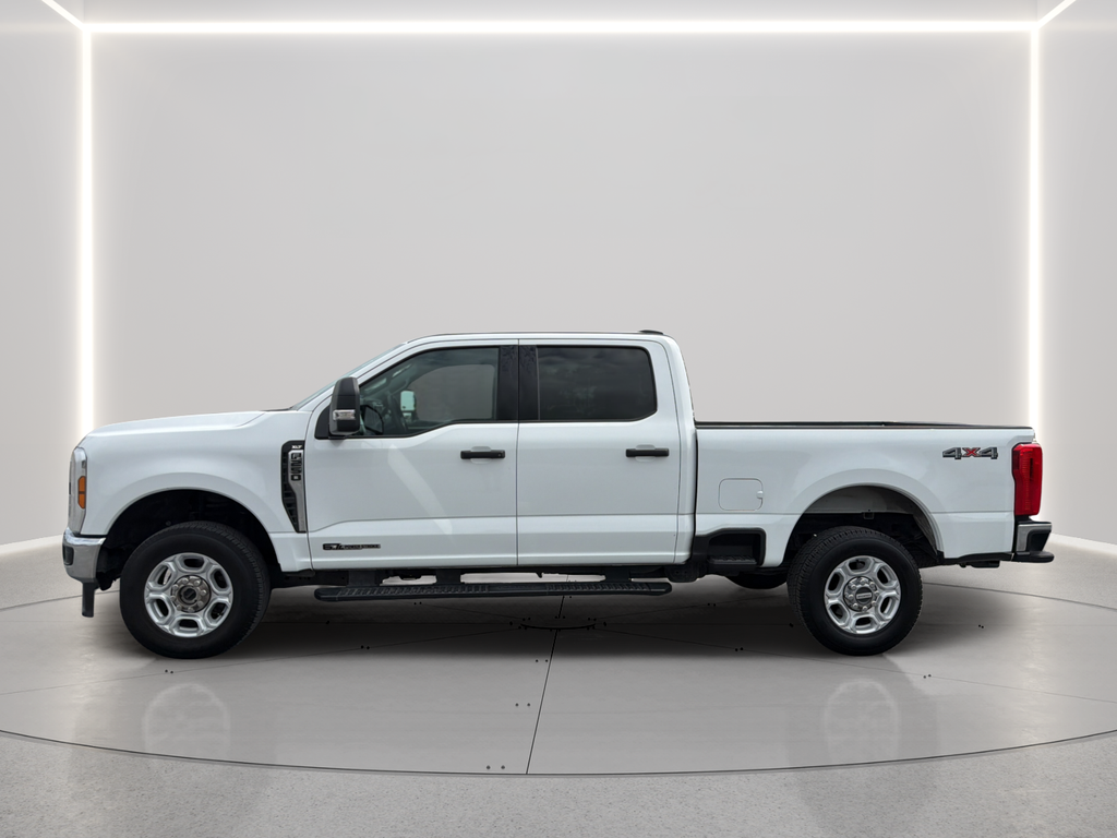 Used 2025 White Ford XLT image 12