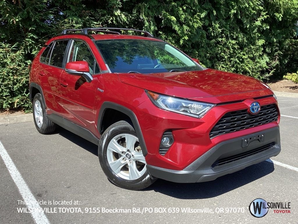 Used 2020 Red Toyota XLE image 1
