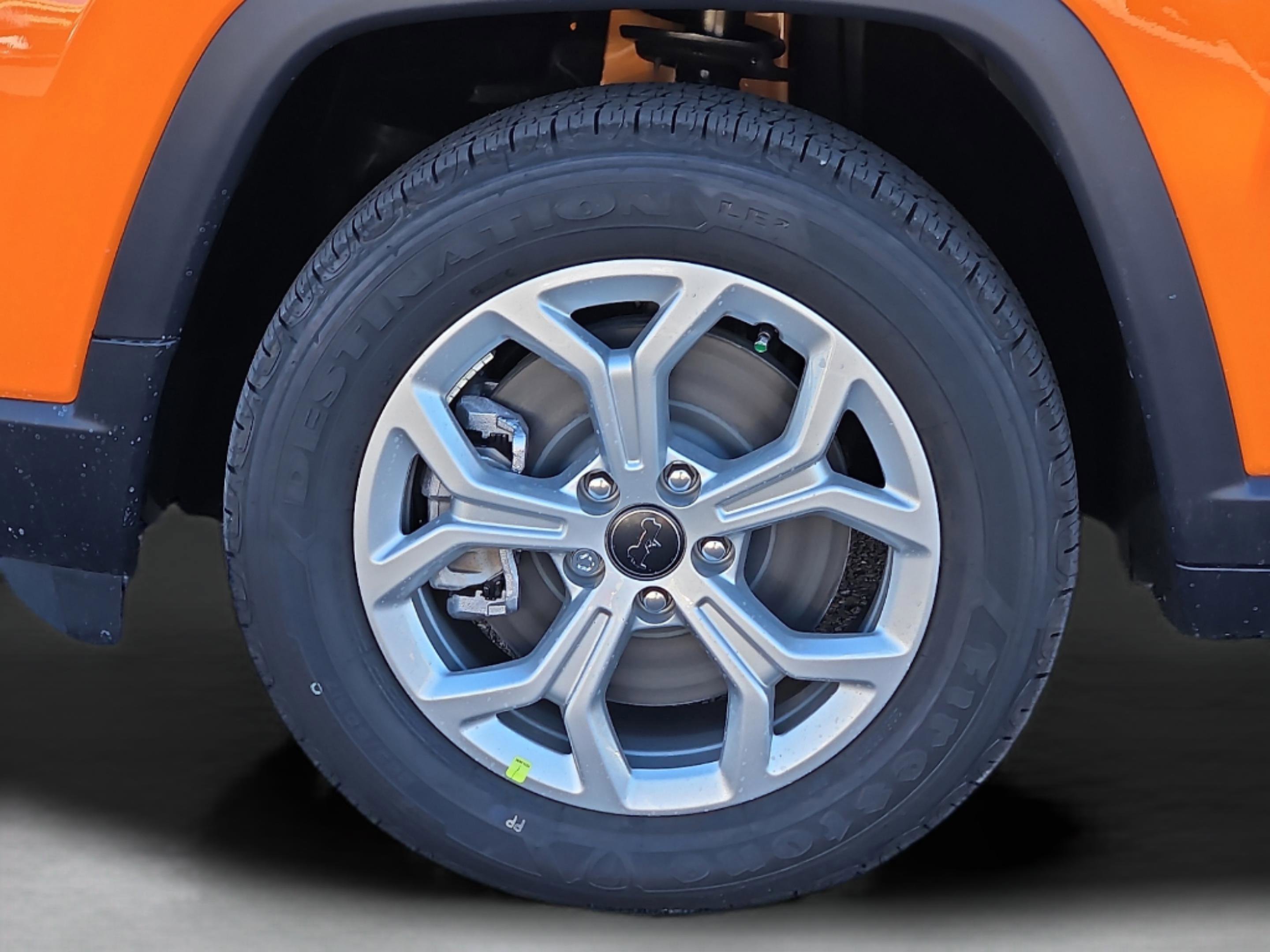 New 2026 Joose Exterior Paint Jeep Latitude image 7