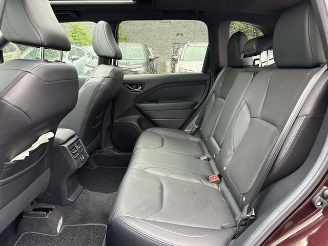 Used 2026  Subaru Limited image 16