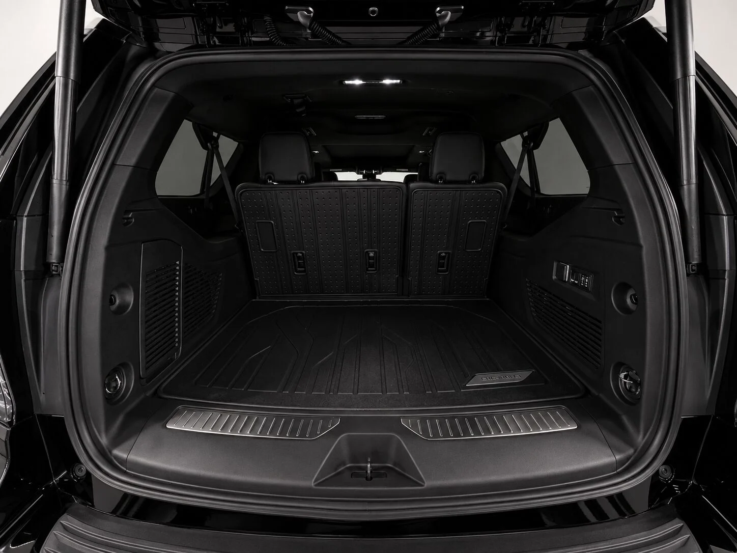 New 2026 Black Chevrolet High Country image 41
