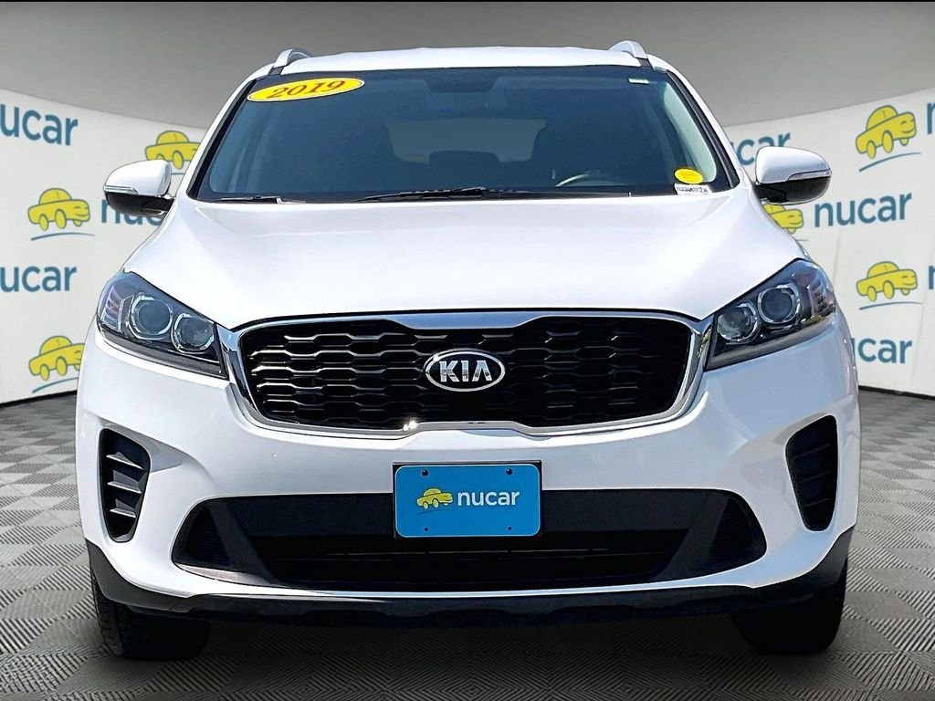 Used 2019 White Kia LX image 2