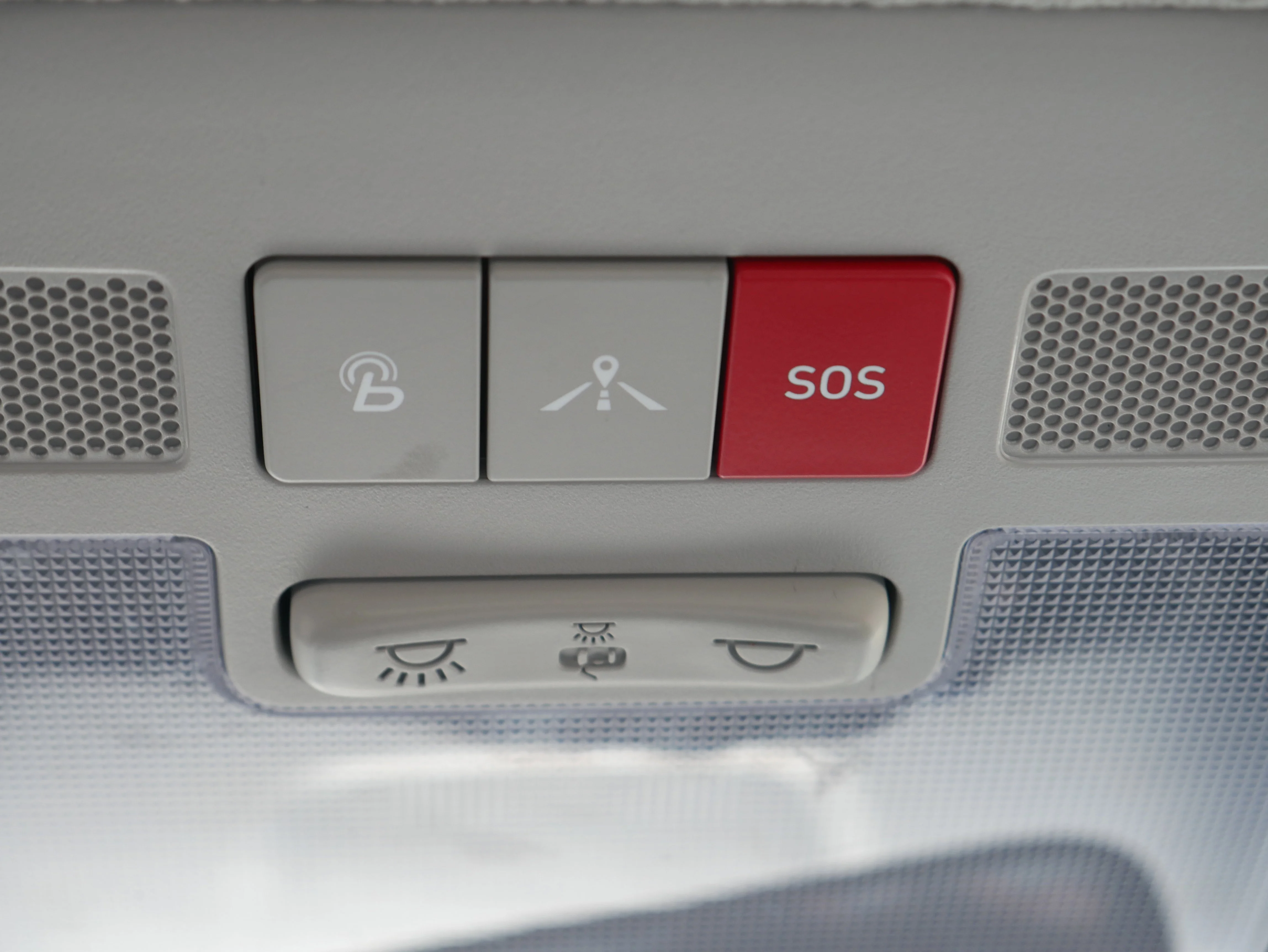 2024 Hyundai Venue Limited - Photo 32