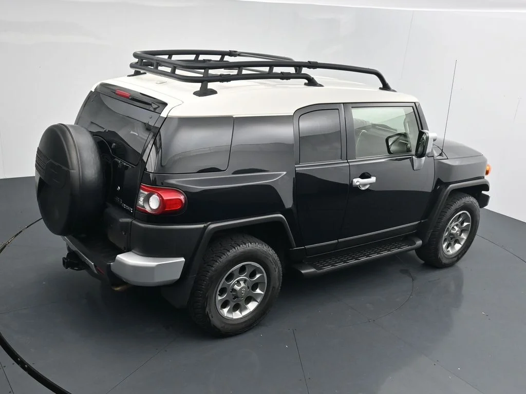 Used 2013 Black Toyota Base image 15