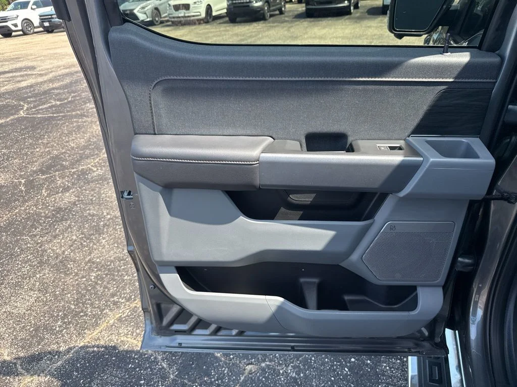Used 2025 Gray Ford Lariat image 30