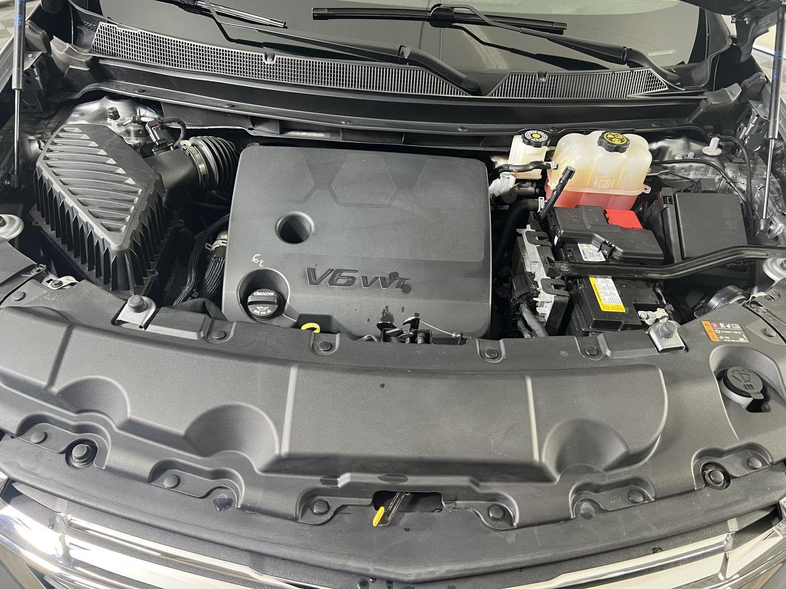 Used 2023 Sterling Gray Metallic Chevrolet LT Cloth image 25